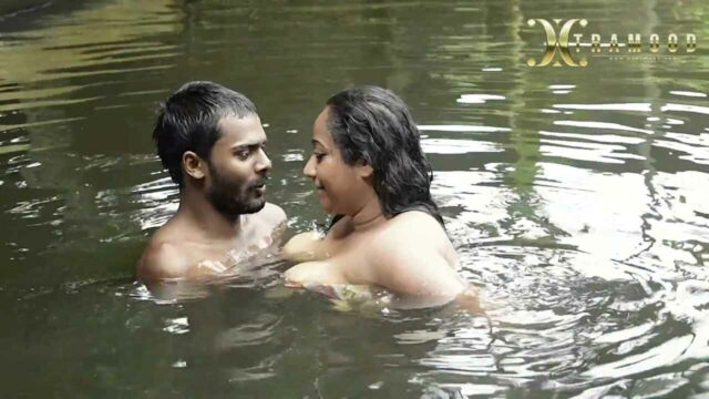big boobs bhabhi bath in pond xtramood porn video - BindasMood.com